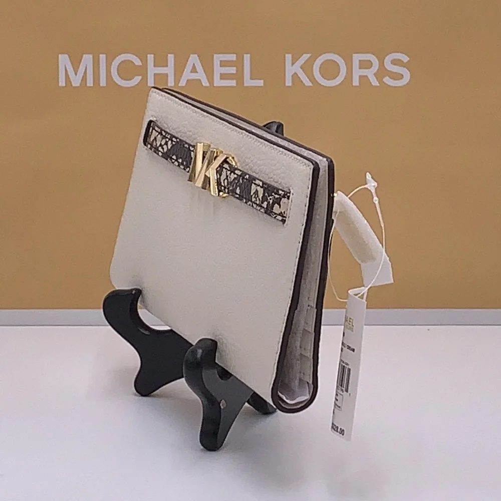 Michael Kors Reed Large Snap Bifold Wallet Nat/ Light Cream Color